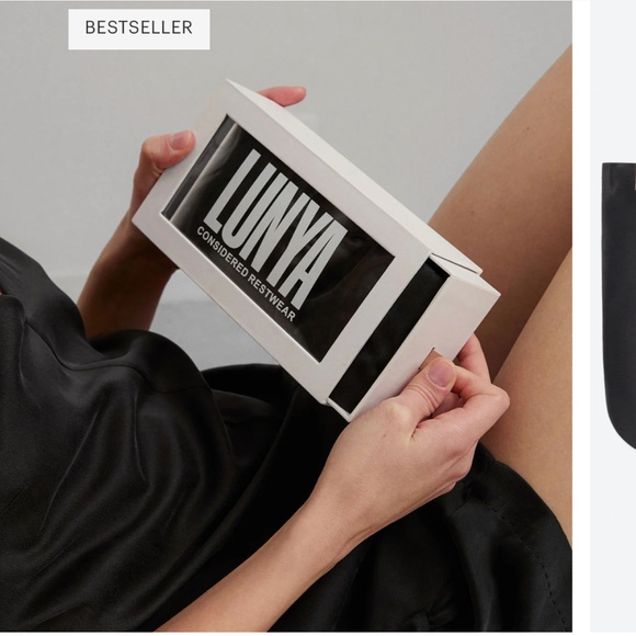 LUNYA BNIB Washable Silk Sleep Mask in Immersed Black Size S - Picture 4 of 5